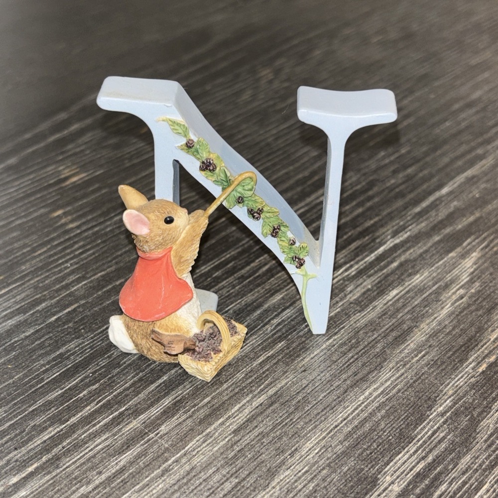 Enesco Beatrix Potter Cottontail Letter N 2005